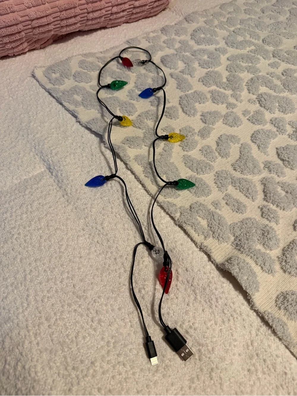 Multi-Color USB Charging Cable with Decorative Light up Christmas ornaments